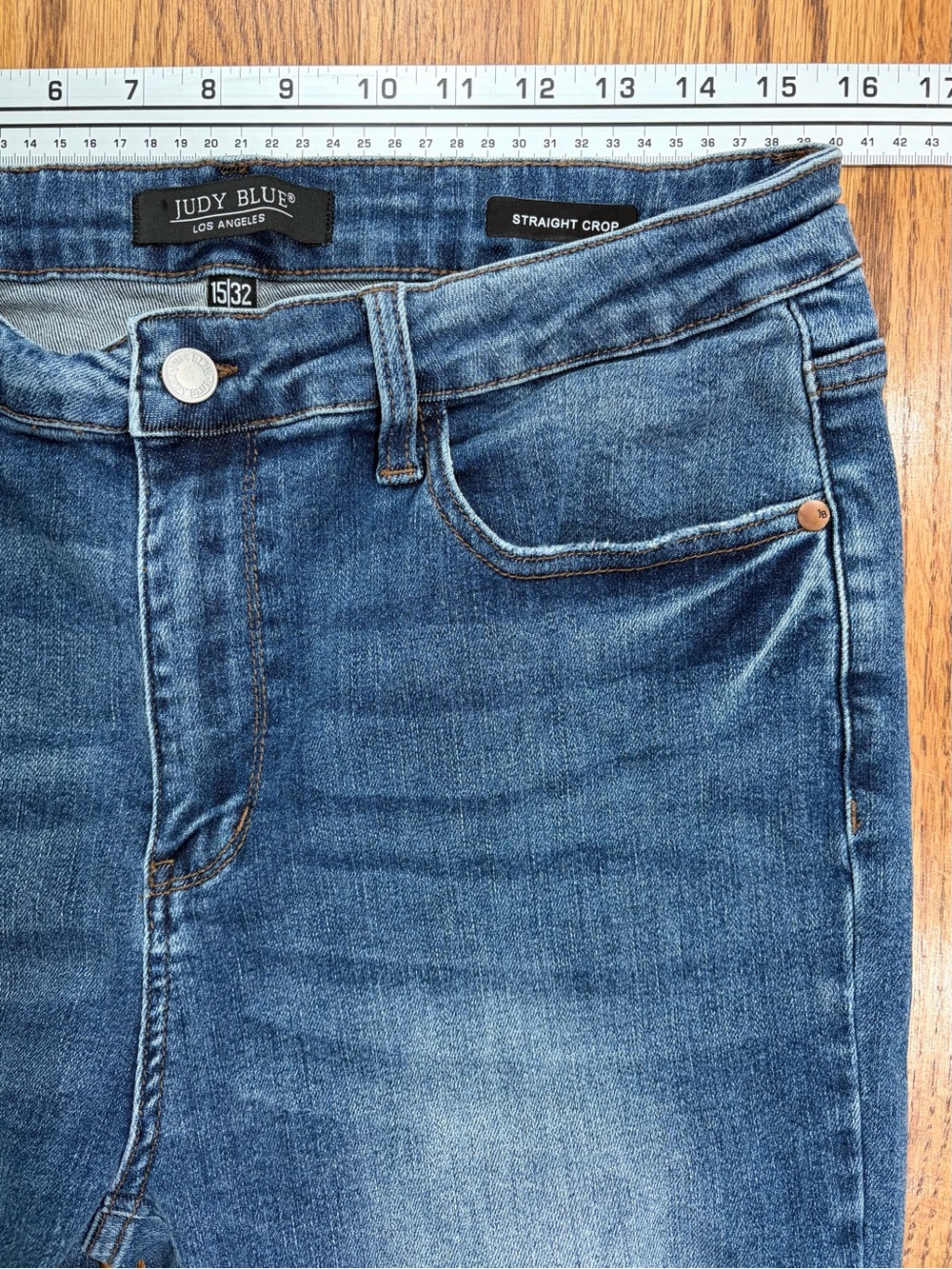 Judy Blue Cropped Distressed Straight Fit Jeans (15/32) - Picture 8 of 13